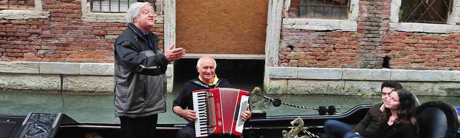 Serenata in Gondola Copertina